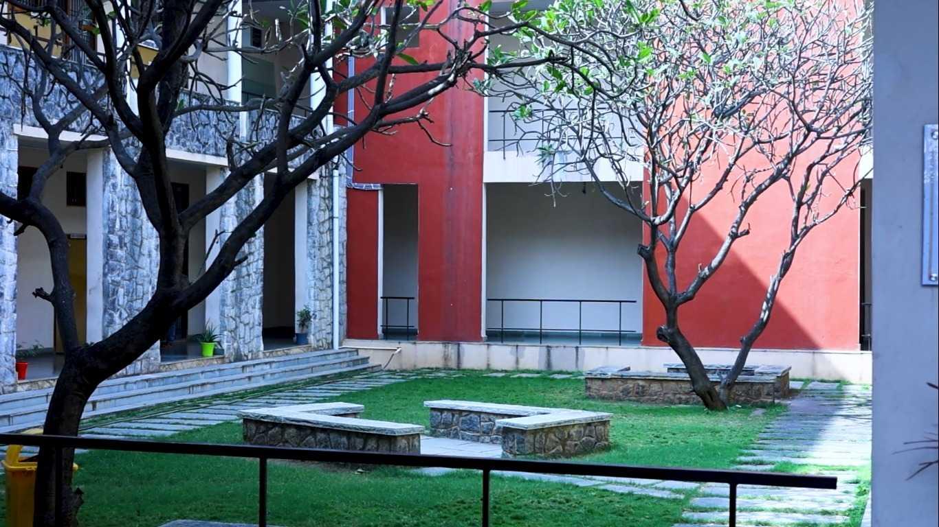 SR University Academic Building photo 18